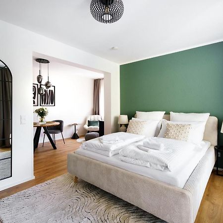 Staytona - Parkpl. - Balkon - Wlan - Netflix - Wfh Taunusstein Luaran gambar