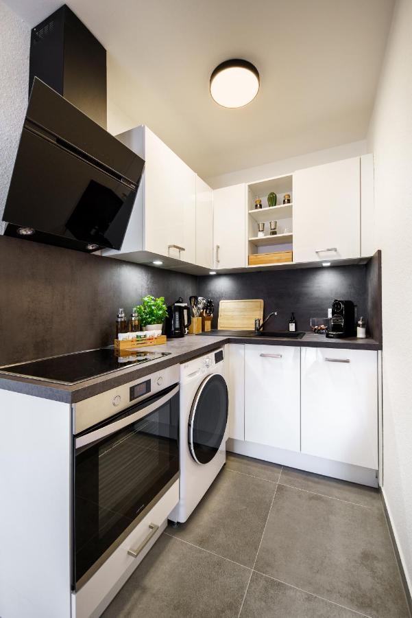 Staytona - Parkpl. - Balkon - Wlan - Netflix - Wfh Taunusstein Luaran gambar