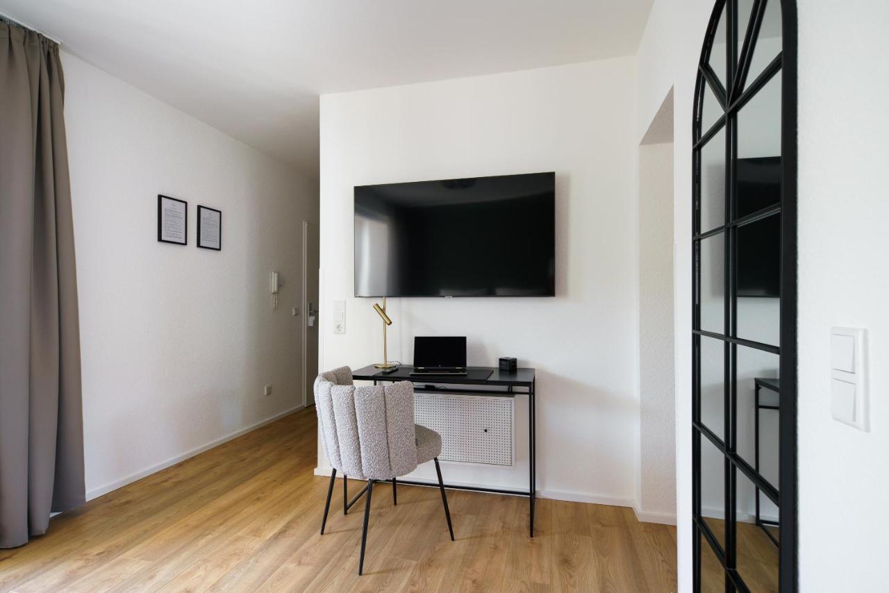 Staytona - Parkpl. - Balkon - Wlan - Netflix - Wfh Taunusstein Luaran gambar